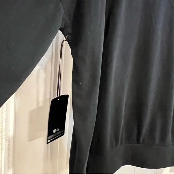 Hot Topic Harry Potter Chevron Gryffindor Black Sweatshirt. Size Medium. NWT. - Picture 10 of 15